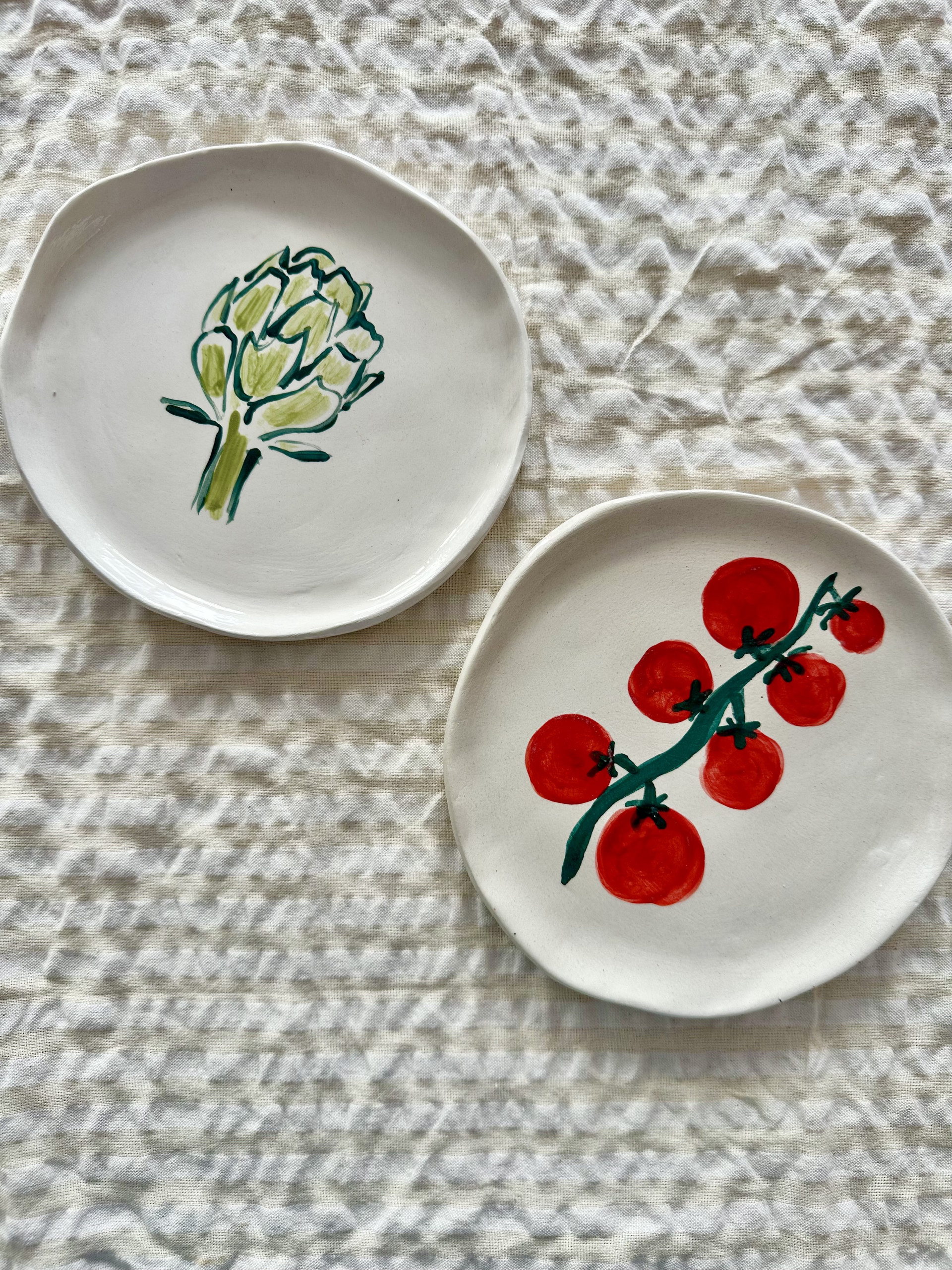 Petite assiette artisanale, esprit Côte d’Azur. Artichaut. 2